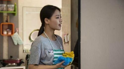 小石榴姑姑维姐爆料视频,揭秘娱乐圈不为人知的一面 第2张 小石榴姑姑维姐爆料视频,揭秘娱乐圈不为人知的一面 第2张