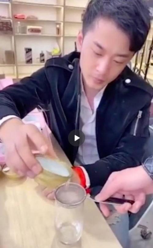 辛巴燕窝被爆料了吗视频,揭秘网红产品背后的真相